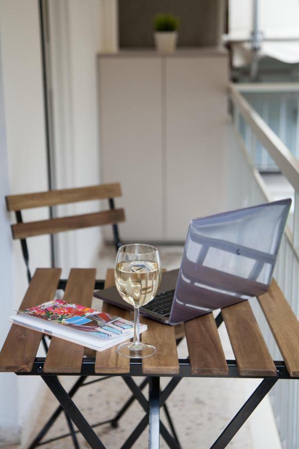 Walk To Markets From A Cozy Studio By Cielo Homes Athens Ngoại thất bức ảnh